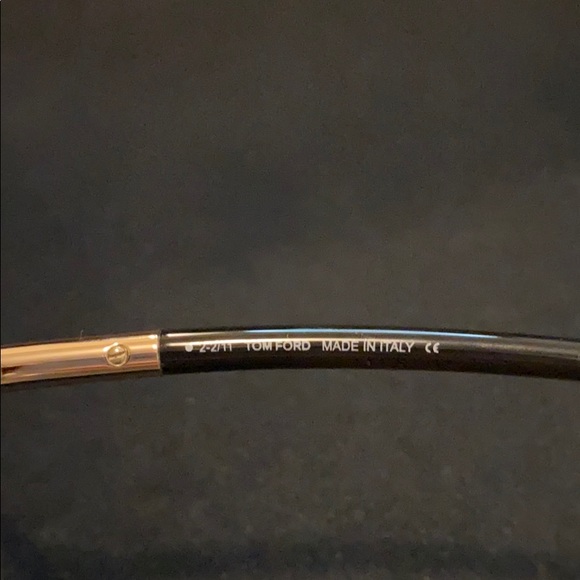 GUC Tom Ford Raquel Sunglasses - Picture 8 of 10